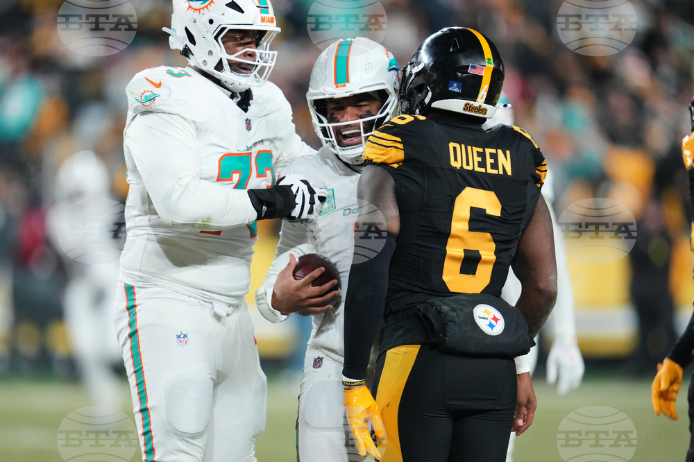 Dolphins Steelers Football
