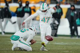 Dolphins Steelers Football