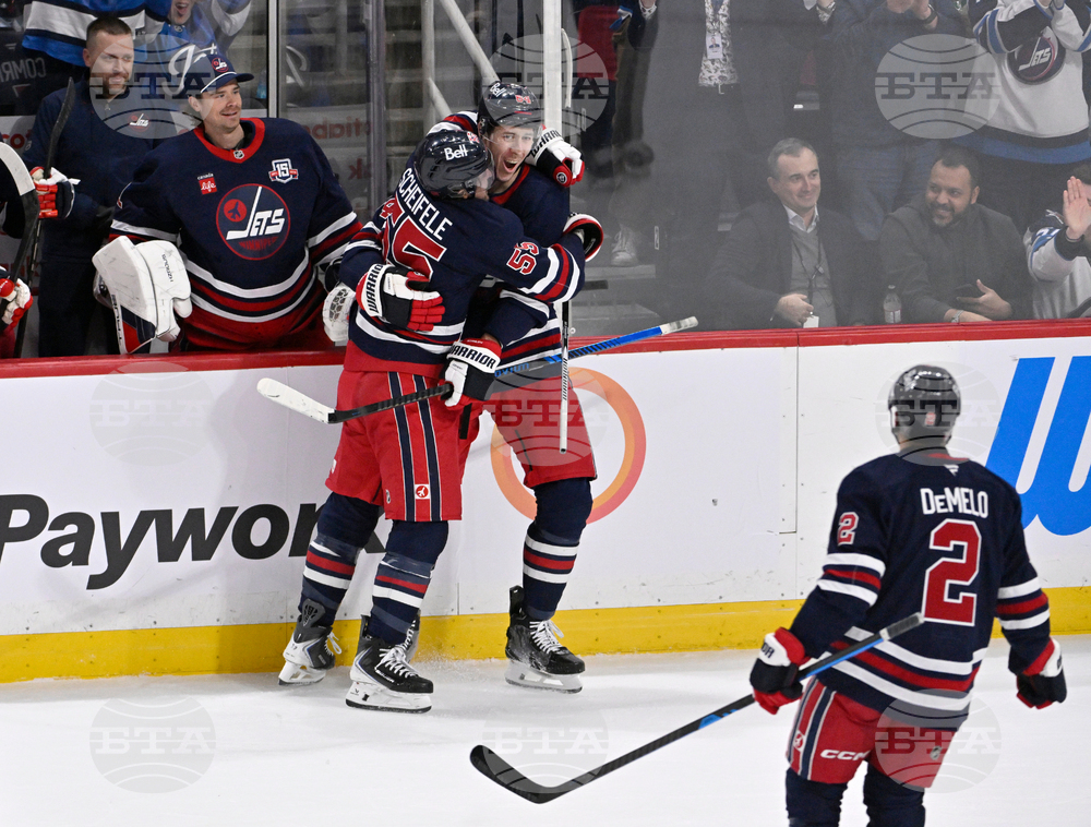 Senators Jets Hockey