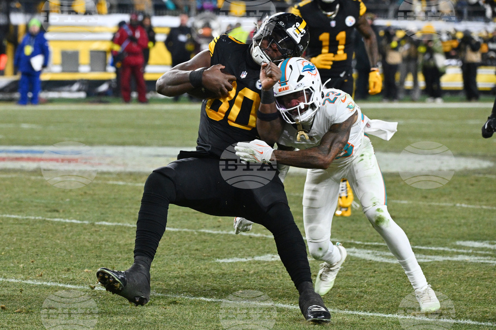 Dolphins Steelers Football