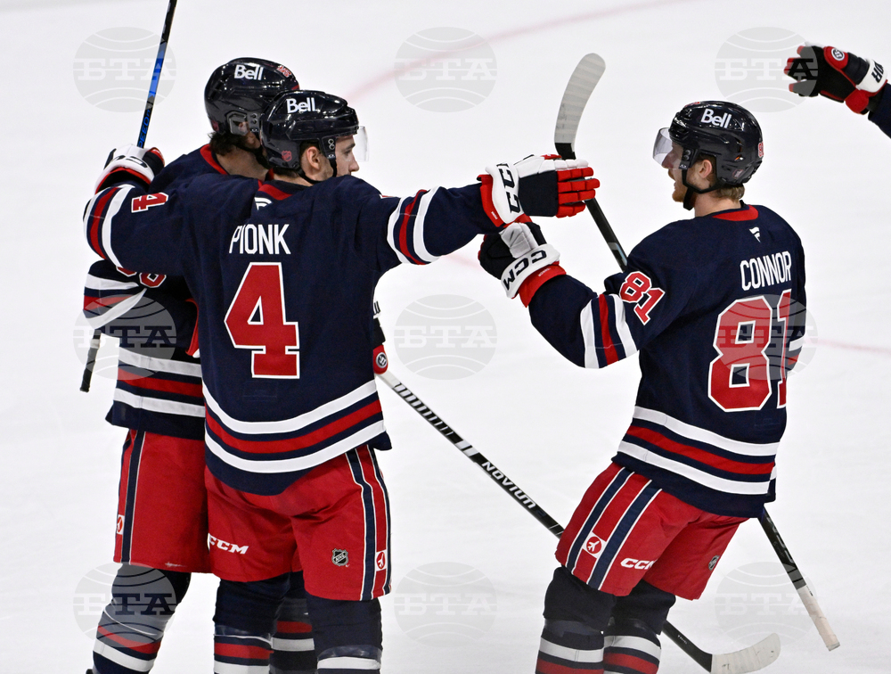 Senators Jets Hockey