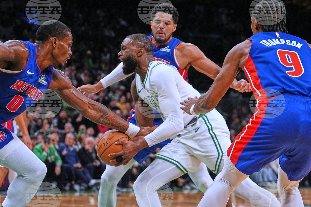 Pistons Celtics Basketball