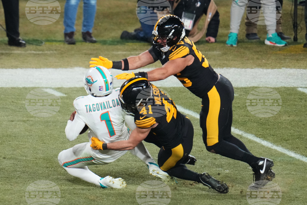 Dolphins Steelers Football