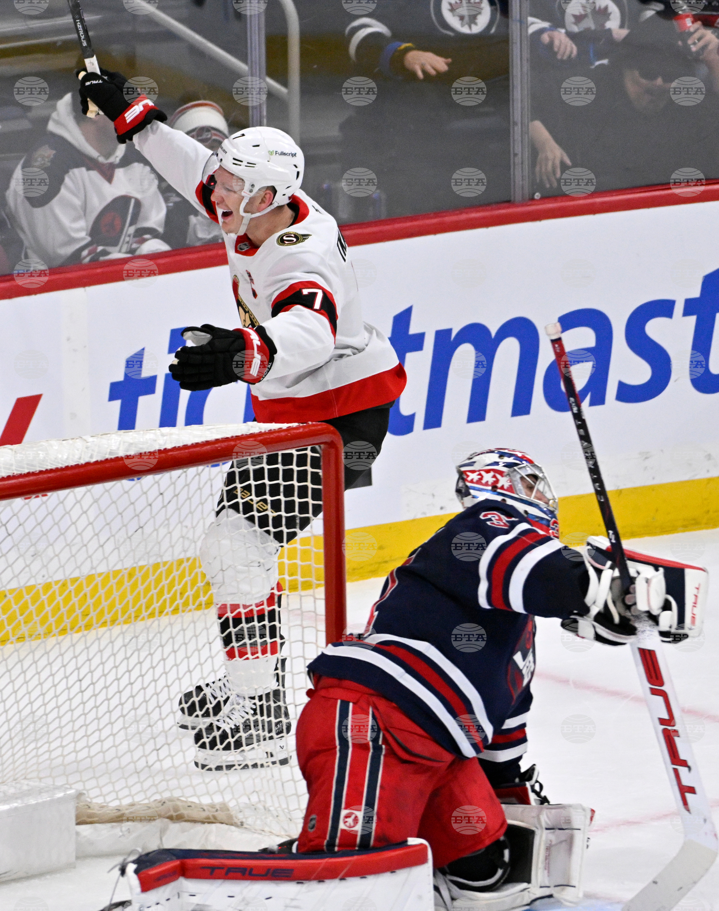 Senators Jets Hockey