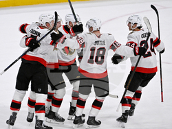 Senators Jets Hockey