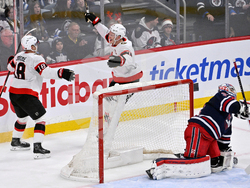 Senators Jets Hockey