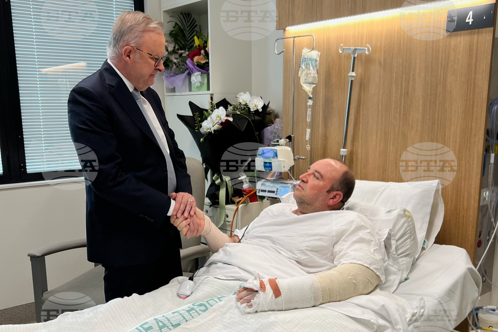 Събрани са дарения от милиони за Ахмед ал Ахмед, който спря въоръжен нападател на плажа Бондай и се превърна в национален герой в Австралия