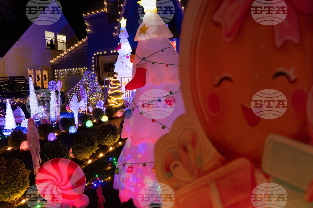 Oregon Daily Life Holiday Lights