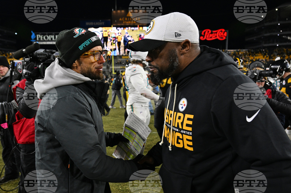 Dolphins Steelers Football