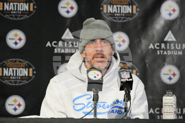 Dolphins Steelers Football