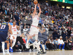 Rockets Nuggets Basketball