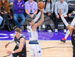 Mavericks Jazz Basketball