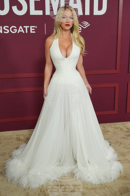 Ще има продължение на боксофис хита „Прислужницата“, обявиха продуцентите му само три седмици след световната му премиера