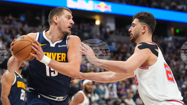 Денвър победи Хюстън след продължение за пети пореден успех в НБА