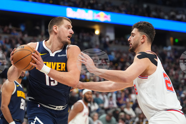 Денвър победи Хюстън след продължение за пети пореден успех в НБА