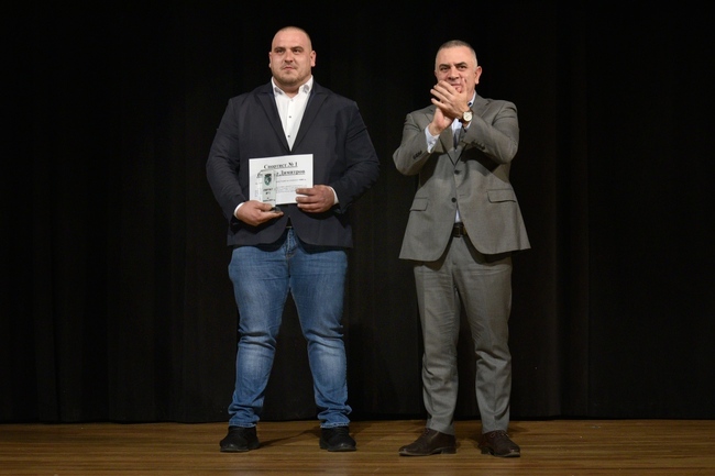 Състезателят по вдигане на тежести Димитър Димитров е спортист номер 1 на Сливен за 2025 година