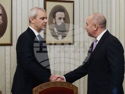 Президентство - „Възраждане“ - консултации