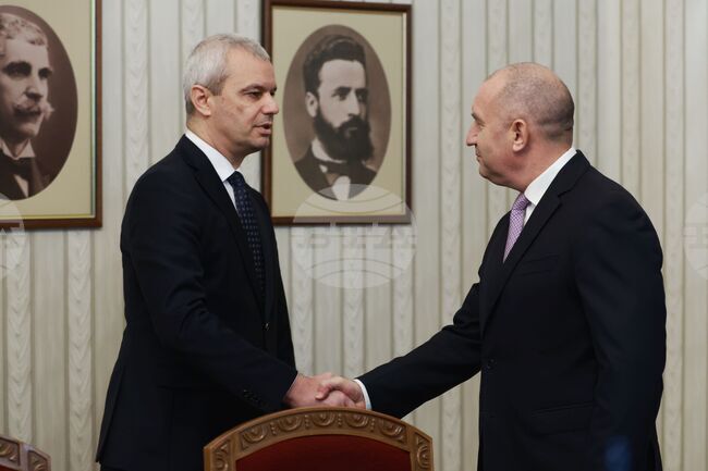 Vazrazhdane Urges Early Elections, Budget Without Debt and Postponement of Euro Adoption in Talks with President