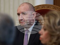 Президентство - „Възраждане“ - консултации