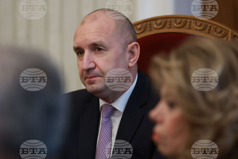 Президентът Румен Радев ще се срещне с представители на парламентарните групи на "БСП-Обединена левица" и на "Има такъв народ"