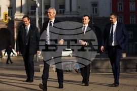 Президентство - „Възраждане“ - консултации