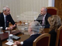 Президентство - „Възраждане“ - консултации