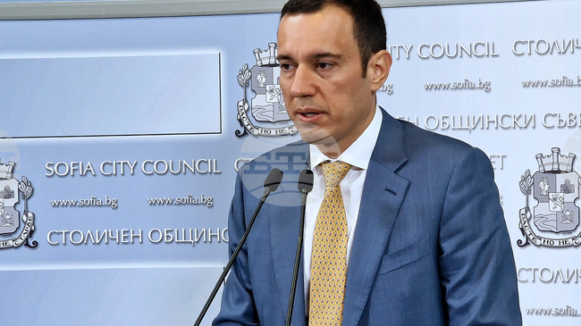 Има избран изпълнител за сметосъбирането в шест столични района, обяви кметът Васил Терзиев