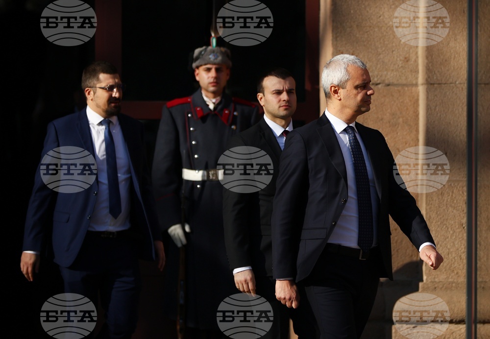 Президентство - „Възраждане“ - консултации