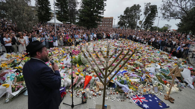Герои от атаката в Сидни: Борис и София Гърман, които опитали да обезоръжат един от нападателите на плажа Бондай