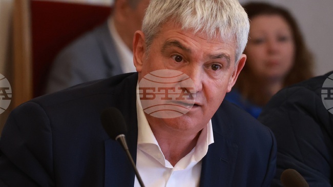 Депутатите да гласуват редовния бюджет, внесен след актуализация и корекции, призова Пламен Димитров от КНСБ