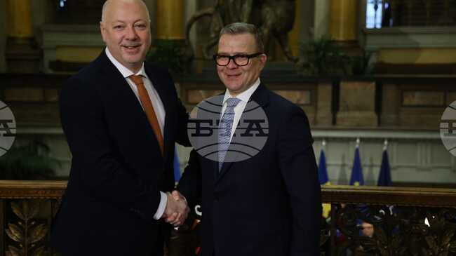 Премиерът в оставка Росен Желязков пристигна в Хелзинки за срещата на върха на държавите членки на ЕС по Източния фланг