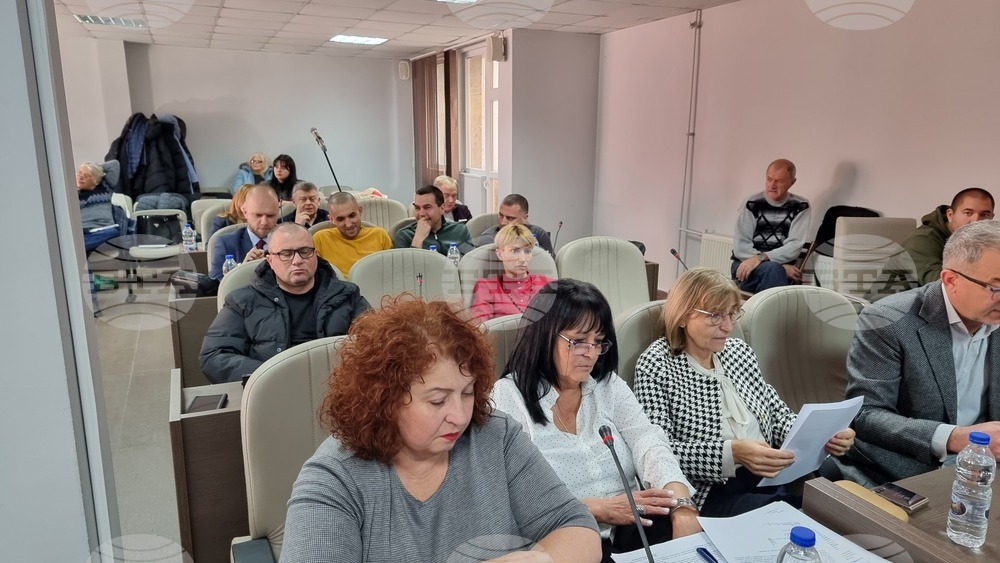 Съветниците във Враца дадоха съгласие Общината да кандидатства за електромобил и зарядна станция по Плана за възстановяване и устойчивост