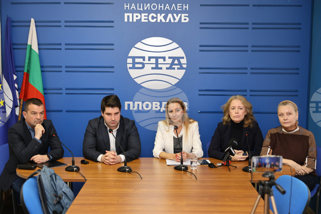 Община Пловдив губи вече няколко имота, които не актува като общинска собственост заради бездействие, посочиха общински съветници от ПП-ДБ в града