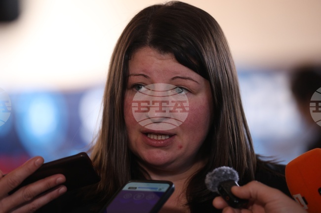 Българската борба изпраща трудна, но ползотворна година, вярва председателят на федерацията Станка Златева