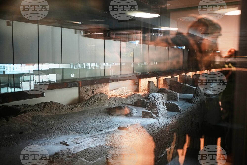 Italy Colosseum Metro Stations