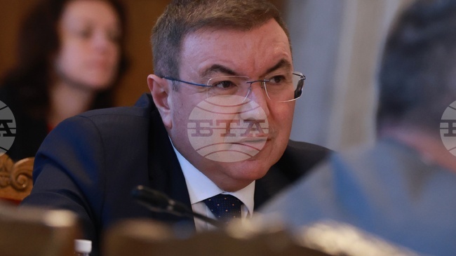 GERB's Kostadin Angelov Describes Careatker PM Designate Gurov as "Prominent Political Figure"