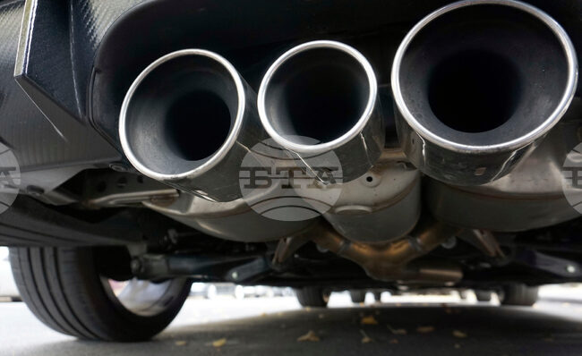 Няколко души са ранени при катастрофа на девет автомобила на магистрала в Германия