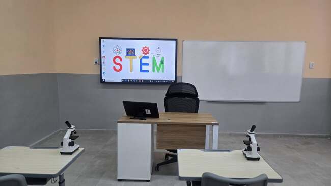 STEM център отвори врати в Основно училище „Св. св. Кирил и Методий“ в силистренското село Черник