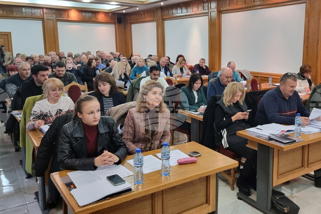 Общинският съвет даде съгласие да се предвидят средства в бюджета на Община Добричка за 2026 г. за издръжка на младежките клубове