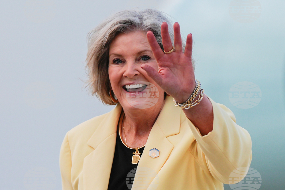 Интервюта във „Венити феър“ с началника на канцеларията на Тръмп породиха полемика