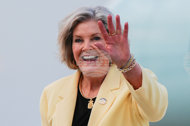 Интервюта във „Венити феър“ с началника на канцеларията на Тръмп породиха полемика