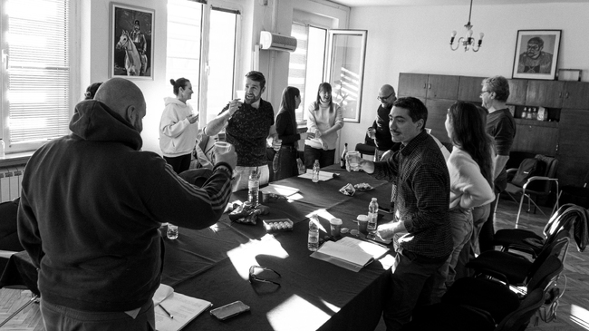 Започнаха репетициите на ексцентричната комедия „Психо“ в Драматичен театър „Никола Вапцаров“ – Благоевград