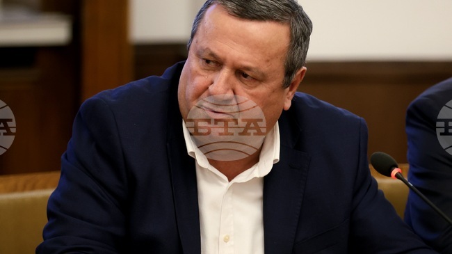 Хасан Адемов е предложен за служебен министър на труда и социалната политика в кабинета "Гюров"