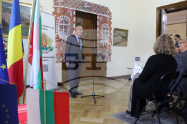 Румъния - посланик - дипломати - среща - евромонети