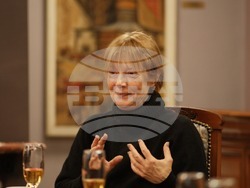 В Народния театъра започнаха репетициите на спектакъл, изграден върху барокова музика и любовни писма на известни личности, снимка – Народен театър/   Петко Мавродиев