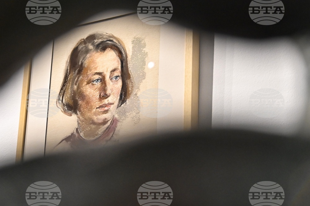 „Образи и отражения - Васка Емамуилова - между модела и твореца“ - изложба