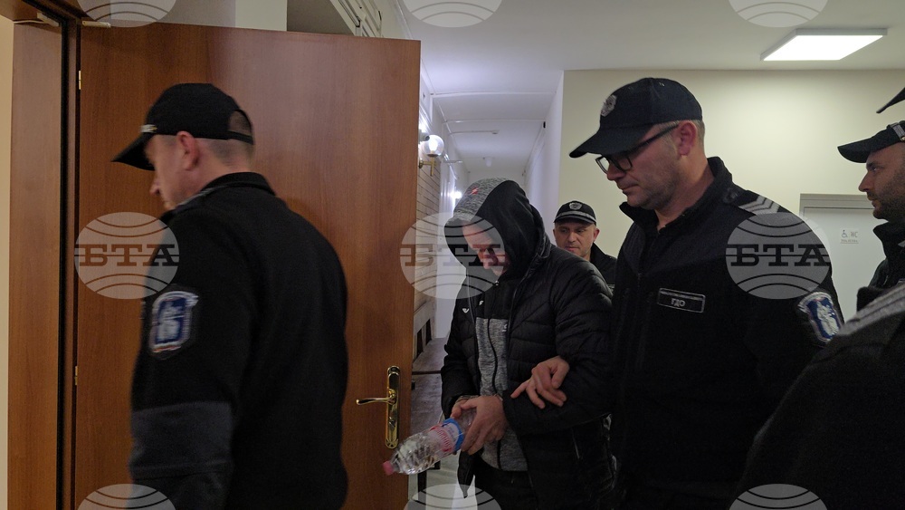 Окръжният съд в Ловеч пусна под домашен арест началника на Пето РУ в София Пламен Максимов