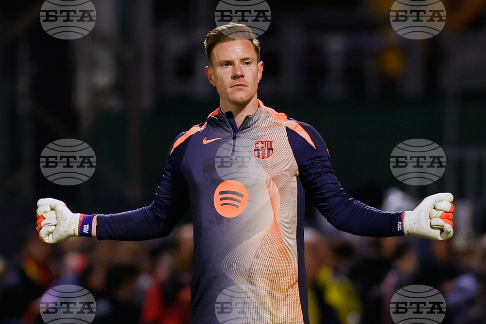 Вратарят Марк-Андре тер Щеген получи похвали от старши треньора на Барселона Ханзи Флик