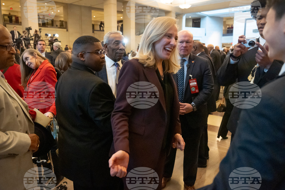 Congress Virginia Statue