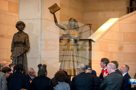 Congress Virginia Statue